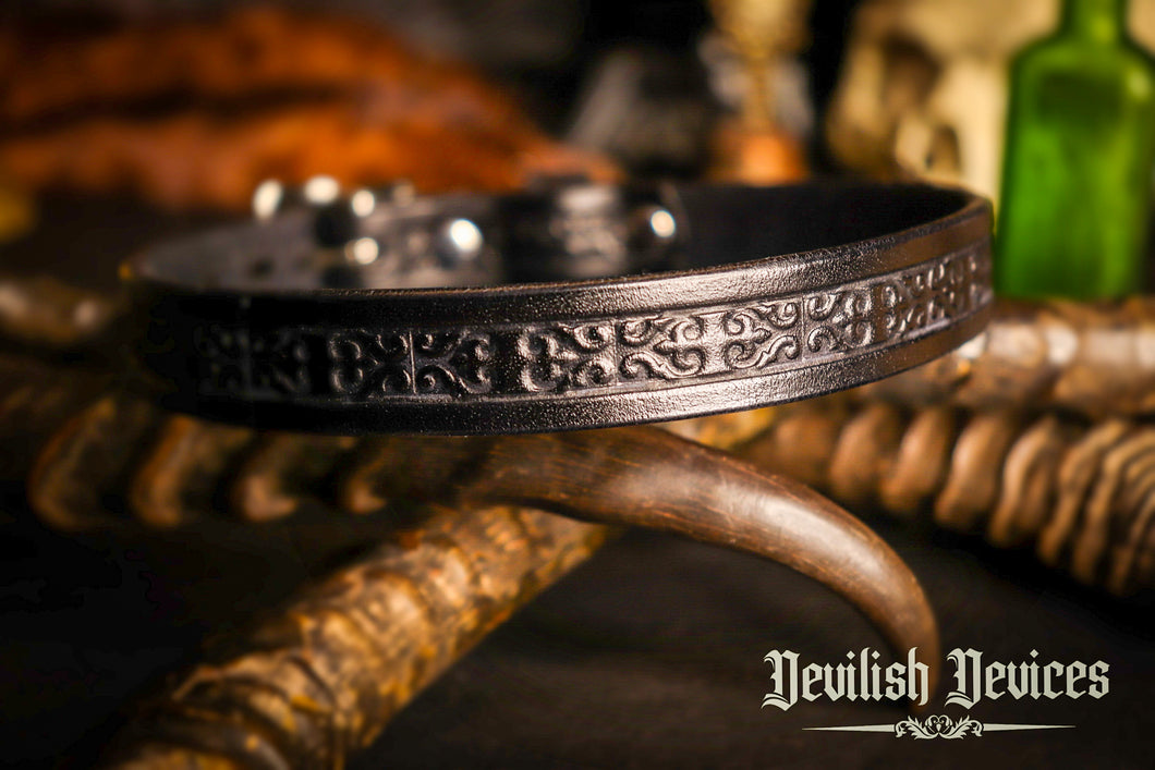 Leather Day Collar - Gothic Scroll